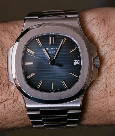 patek philippe nautilus 5711 1a-010 review|Patek Philippe Nautilus 5711 white.